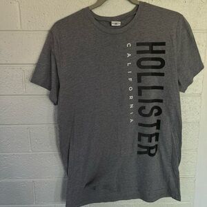 Hollister Men's Gray T-Shirt
